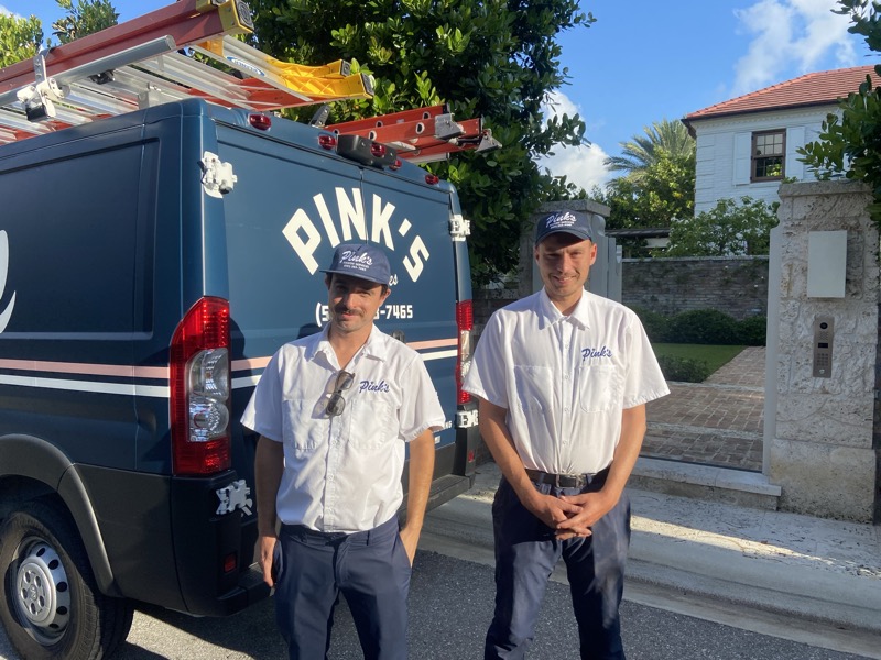Pink's Windows uniformed crew with branded vehicle